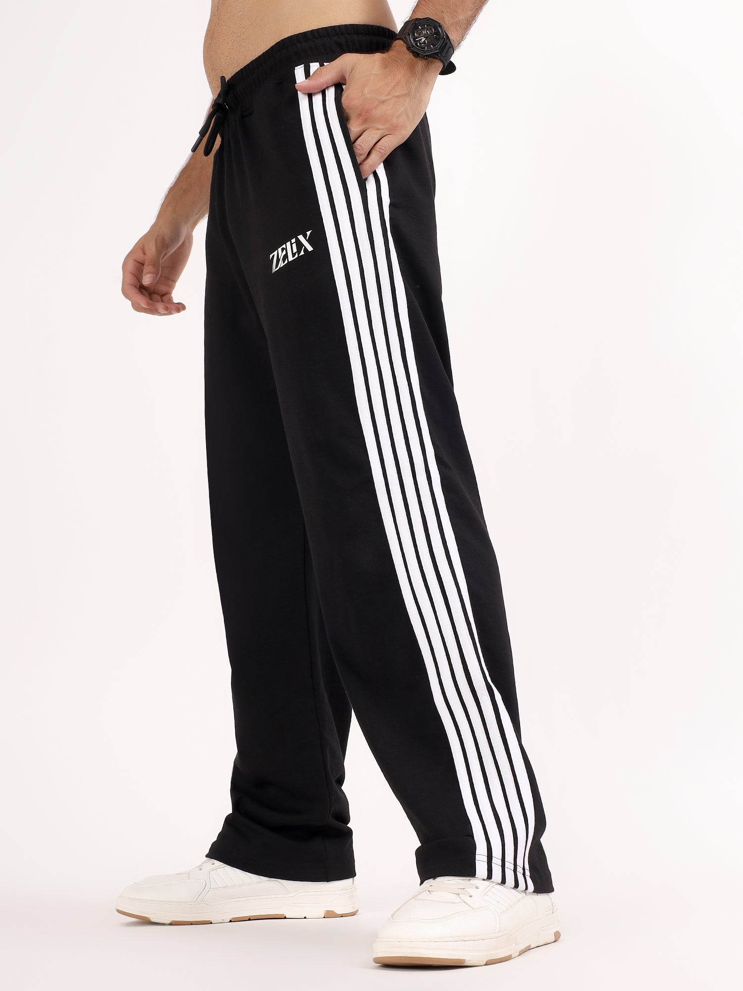 Classic Noir Jogger Black White