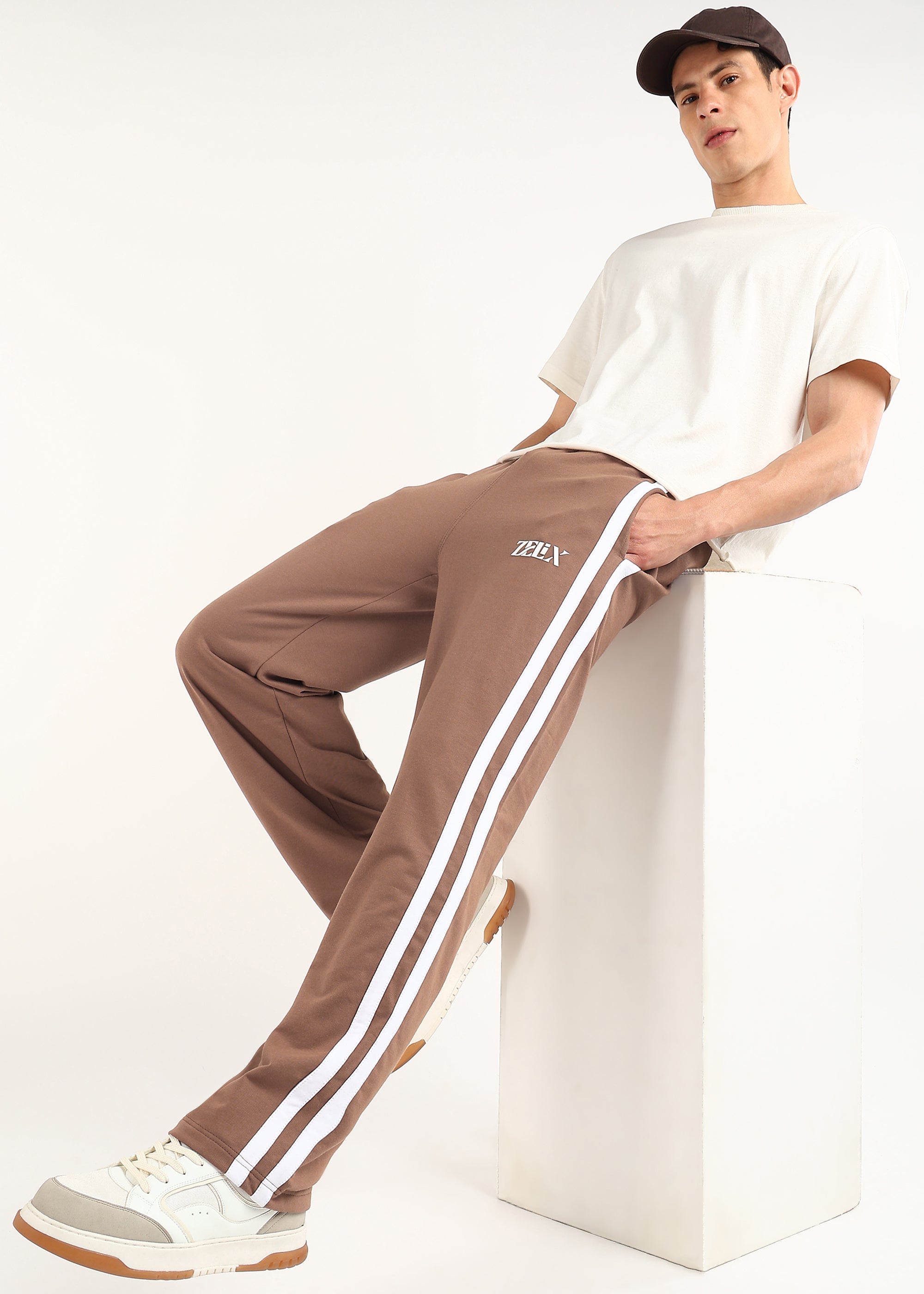Vector Stripe Jogger Brown White