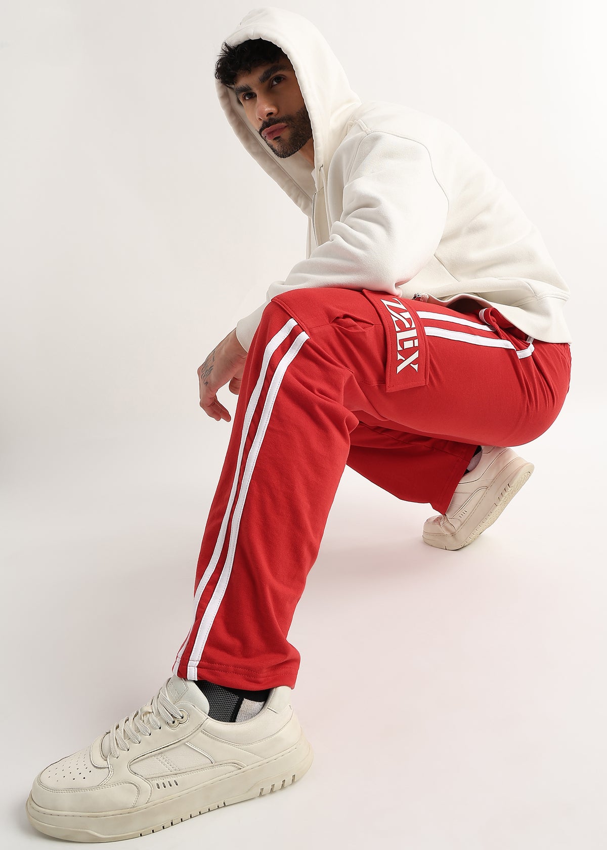 Scarlet Stride 5 Pocket Jogger Red White